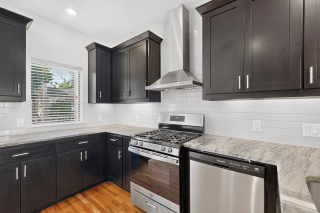 4950 Cedar Springs Road 301, Dallas, TX 75235