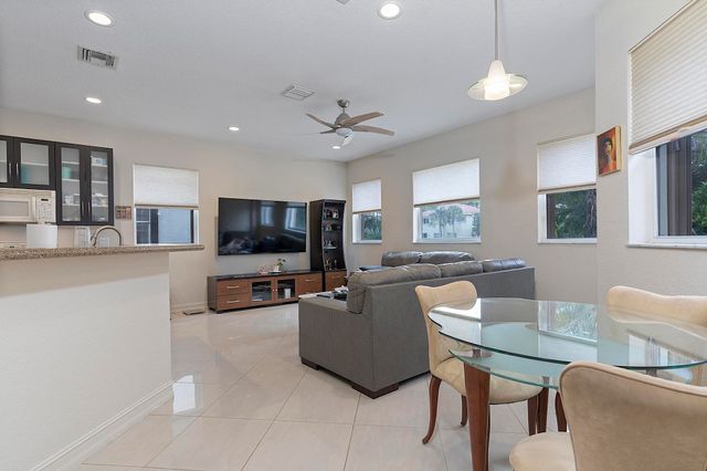 120 NW 117TH Terrace, Plantation, FL 33325