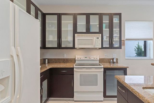 120 NW 117TH Terrace, Plantation, FL 33325