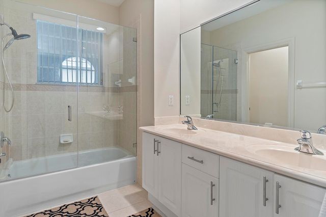 120 NW 117TH Terrace, Plantation, FL 33325