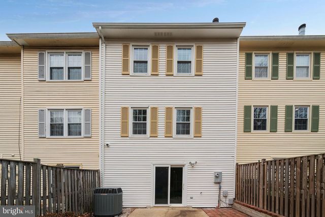 5880 LANGTON DR, Alexandria, VA 22310
