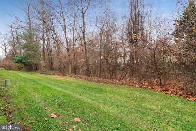 5880 LANGTON DR, Alexandria, VA 22310