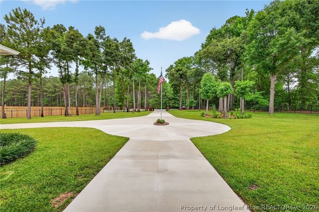 2204 Honey Lane, Hope Mills, NC 28348