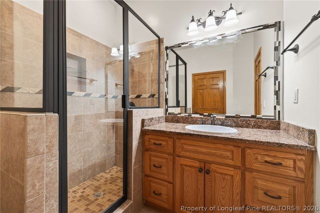 2204 Honey Lane, Hope Mills, NC 28348