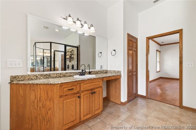 2204 Honey Lane, Hope Mills, NC 28348