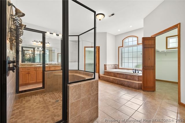 2204 Honey Lane, Hope Mills, NC 28348