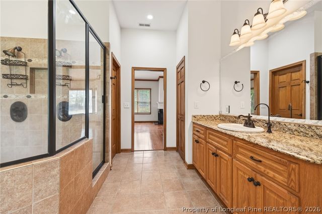 2204 Honey Lane, Hope Mills, NC 28348