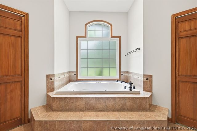 2204 Honey Lane, Hope Mills, NC 28348