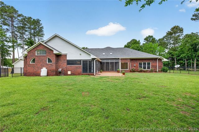 2204 Honey Lane, Hope Mills, NC 28348