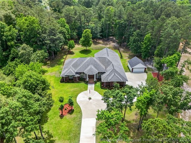 2204 Honey Lane, Hope Mills, NC 28348