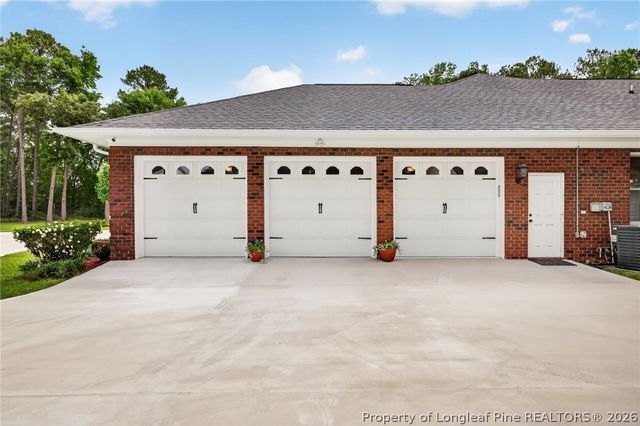 2204 Honey Lane, Hope Mills, NC 28348