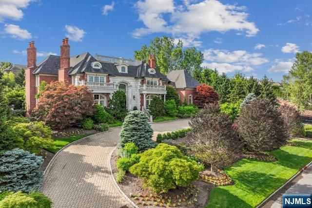 116 Truman Drive, Cresskill, NJ 07626