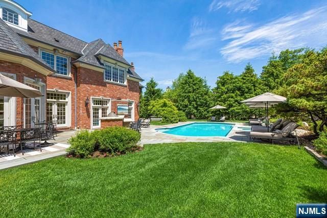 116 Truman Drive, Cresskill, NJ 07626