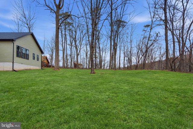 BREAKAWAY DR, Hedgesville, WV 25427