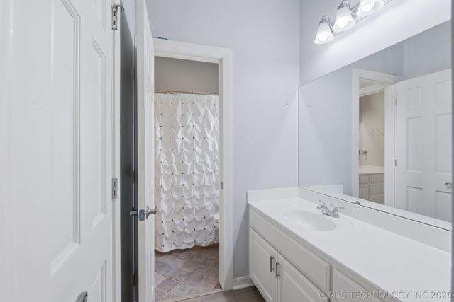 6624 E 114th Street S, Bixby, OK 74008