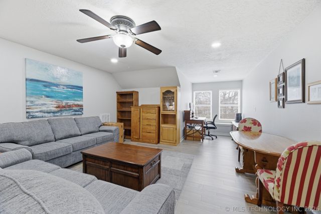 6624 E 114th Street S, Bixby, OK 74008