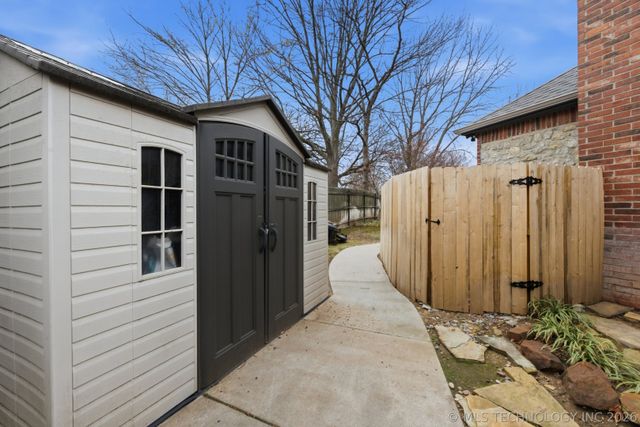 6624 E 114th Street S, Bixby, OK 74008