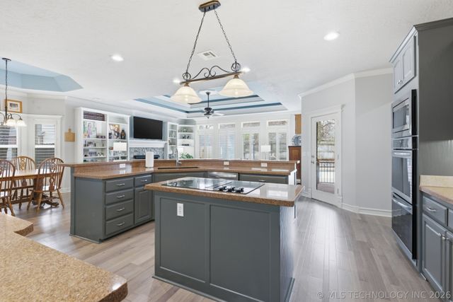 6624 E 114th Street S, Bixby, OK 74008