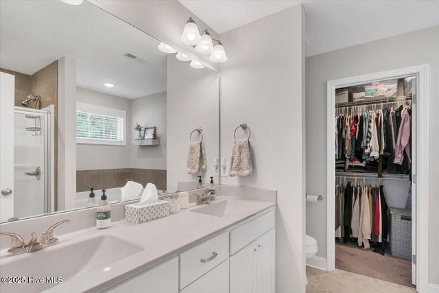 1614 Redbud Court, Aberdeen, NC 28315