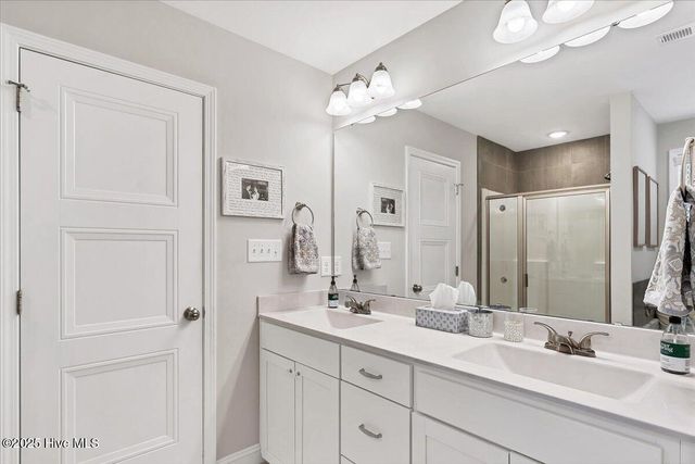 1614 Redbud Court, Aberdeen, NC 28315