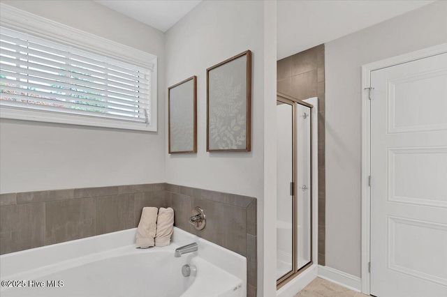 1614 Redbud Court, Aberdeen, NC 28315