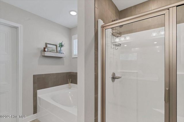 1614 Redbud Court, Aberdeen, NC 28315