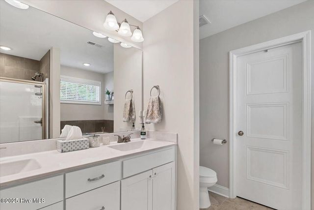 1614 Redbud Court, Aberdeen, NC 28315