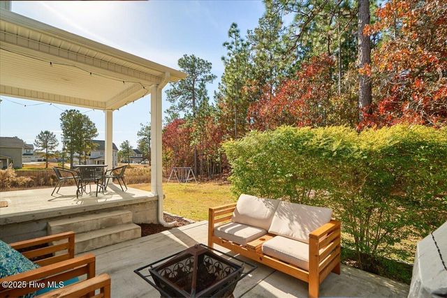 1614 Redbud Court, Aberdeen, NC 28315