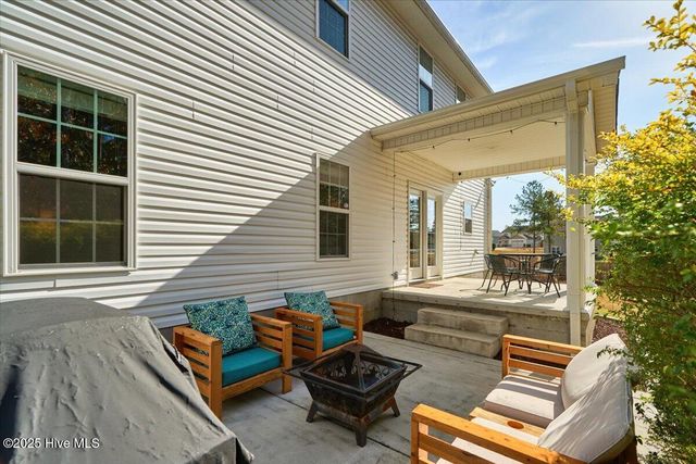 1614 Redbud Court, Aberdeen, NC 28315