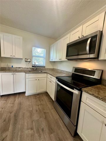 1844 AUBURN STREET S, St Petersburg, FL 33712