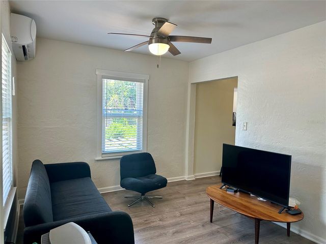 1844 AUBURN STREET S, St Petersburg, FL 33712