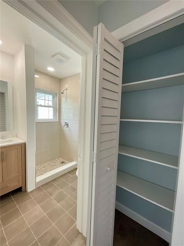 1844 AUBURN STREET S, St Petersburg, FL 33712
