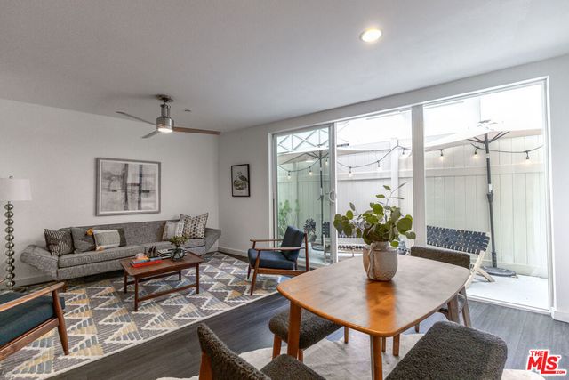 10735 Bloomfield Street 5, Los Angeles, CA 91602