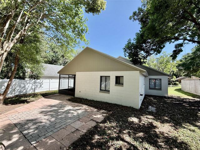 1720 WATERBEACH COURT, Apopka, FL 32703