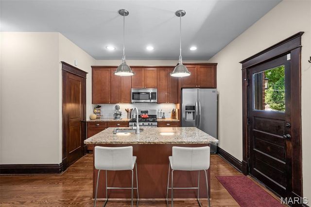 3935 Wyoming Street, St Louis, MO 63116