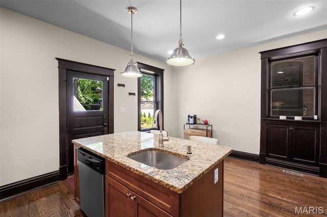 3935 Wyoming Street, St Louis, MO 63116