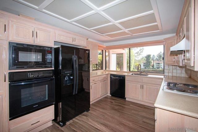 12595 Camino Vuelo, San Diego, CA 92128