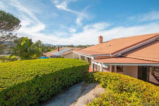 12595 Camino Vuelo, San Diego, CA 92128