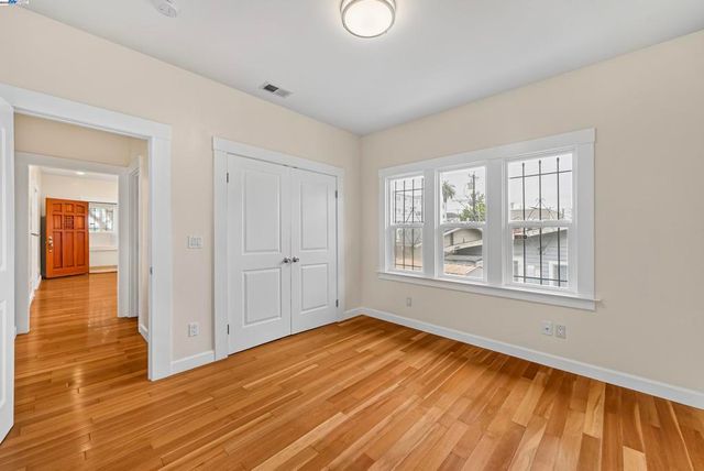 931 E 23Rd St, Oakland, CA 94606