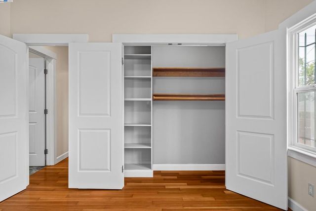 931 E 23Rd St, Oakland, CA 94606