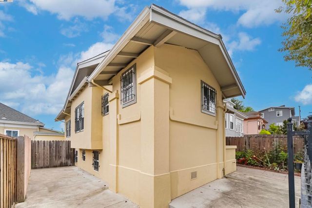 931 E 23Rd St, Oakland, CA 94606