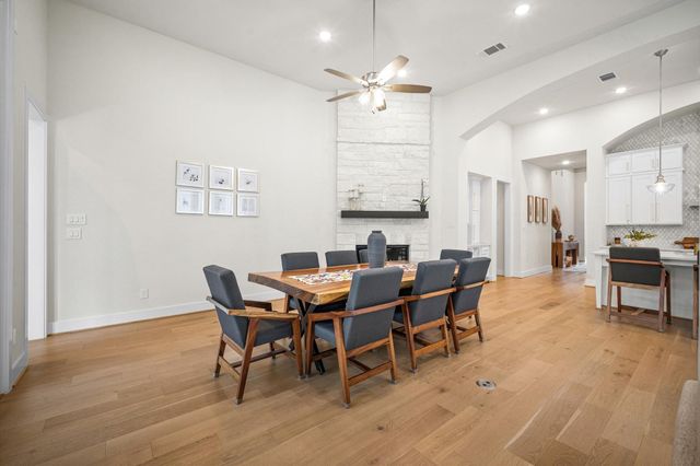 220 Lookout Ridge Drive, Montgomery, TX 77316