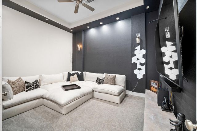 220 Lookout Ridge Drive, Montgomery, TX 77316