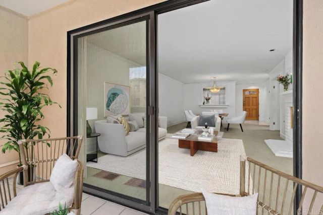 8870 Villa La Jolla Drive 213, La Jolla, CA 92037