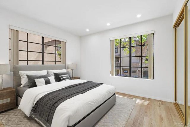 8870 Villa La Jolla Drive 213, La Jolla, CA 92037