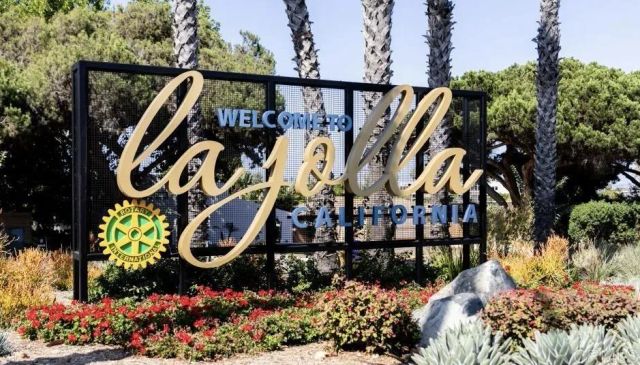 8870 Villa La Jolla Drive 213, La Jolla, CA 92037