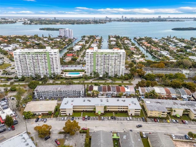 11960 NE 19th Dr 15, North Miami, FL 33181