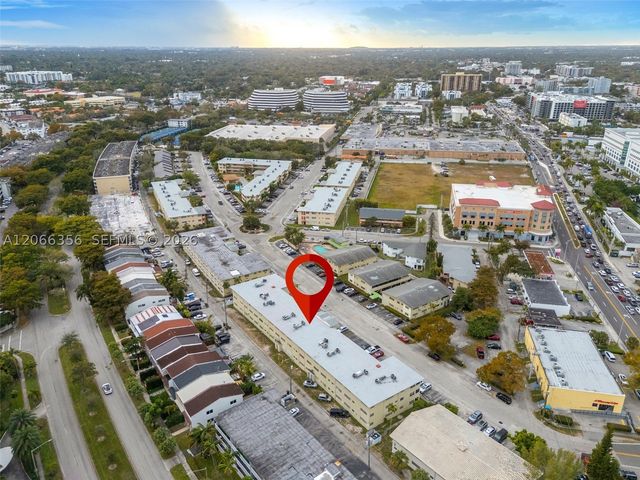 11960 NE 19th Dr 15, North Miami, FL 33181