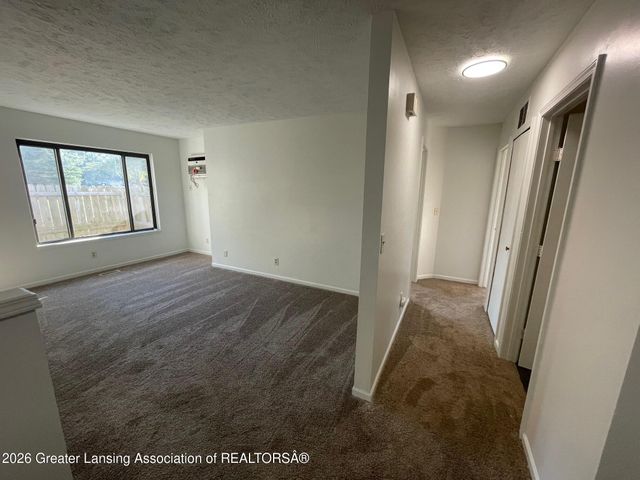 2140 Adelpha Avenue, Holt, MI 48842