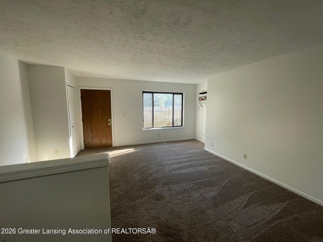 2140 Adelpha Avenue, Holt, MI 48842